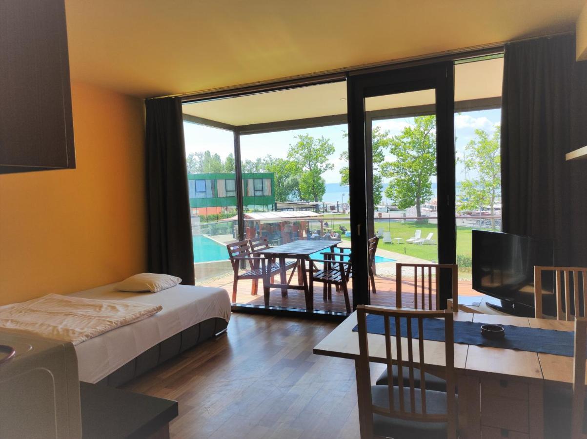 Soleil Apartmanok Balatonlelle Exteriör bild
